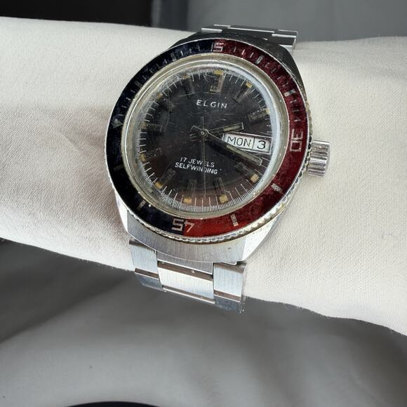 1960s ELGIN Diver Automatic Wristwatch 17 Jewels Day/Date Pepsi Bezel main image 10